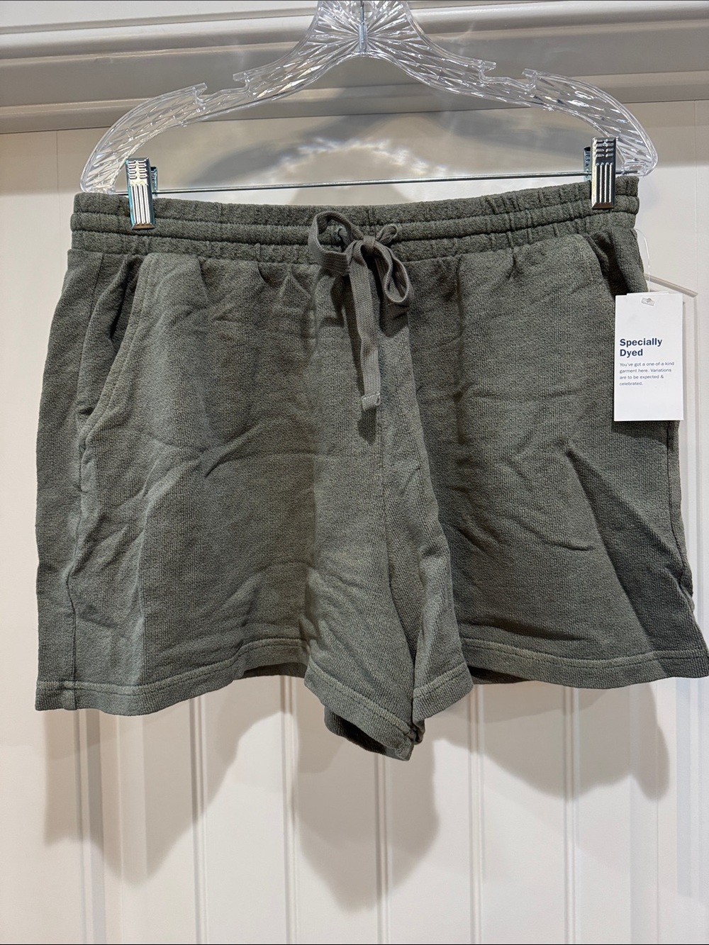NWT Olive Green Old Navy shorts, size Large